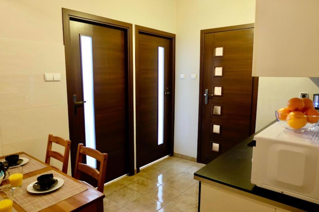 Dominican Square By Hashtag Apartments Красков Екстериор снимка