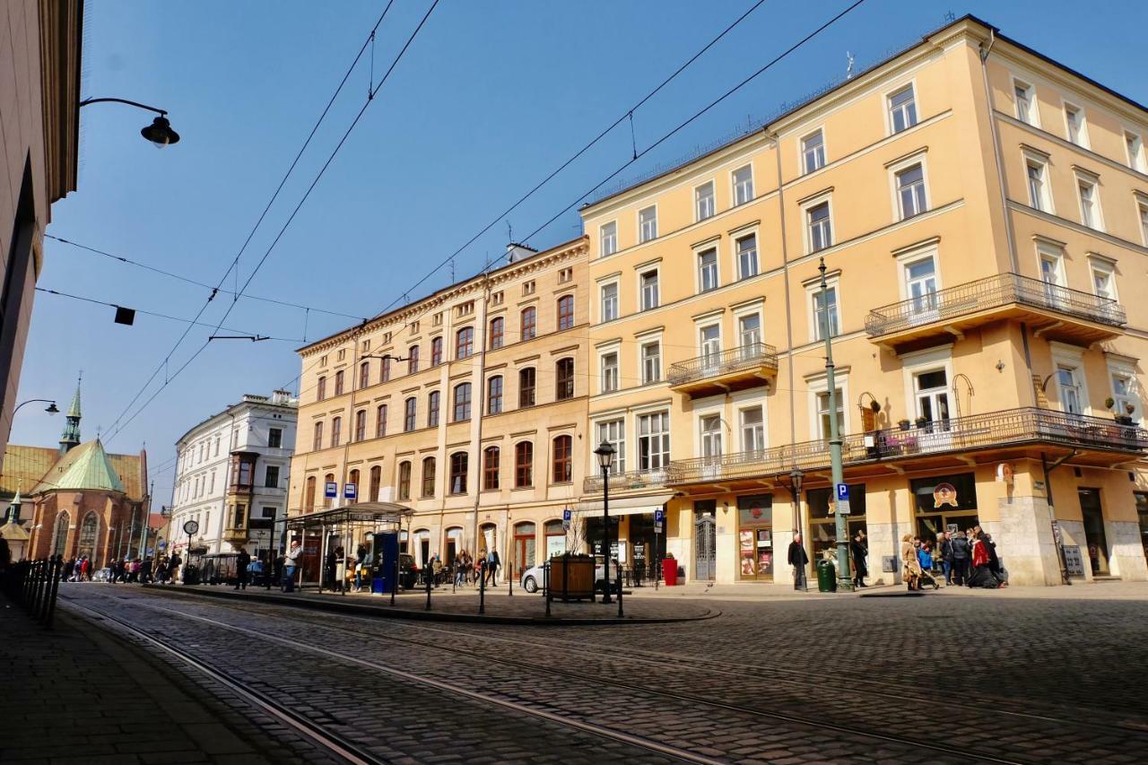 Dominican Square By Hashtag Apartments Красков Екстериор снимка