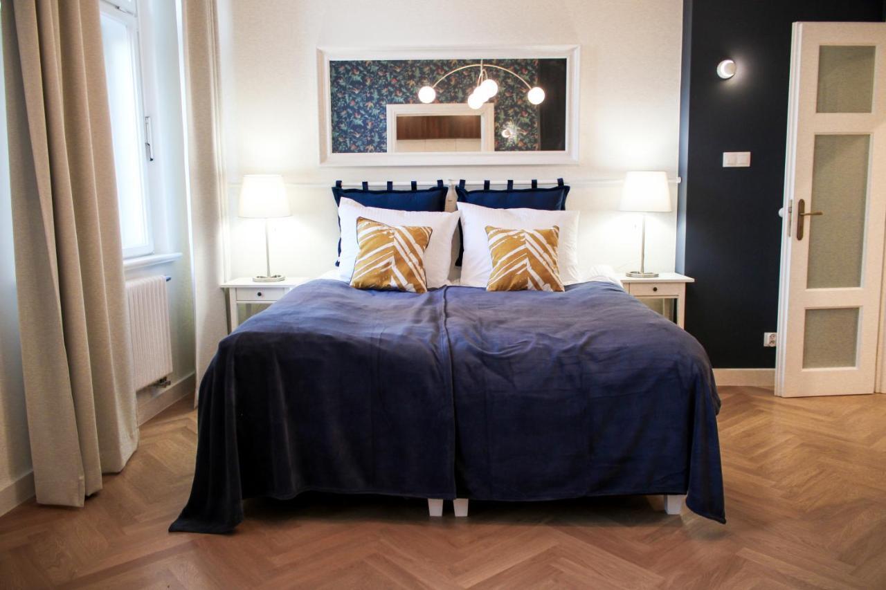 Dominican Square By Hashtag Apartments Красков Екстериор снимка