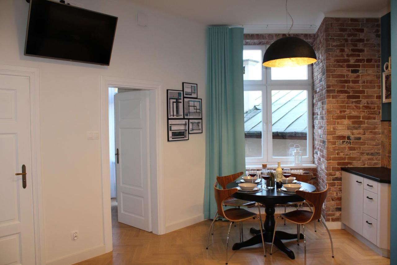 Dominican Square By Hashtag Apartments Красков Екстериор снимка